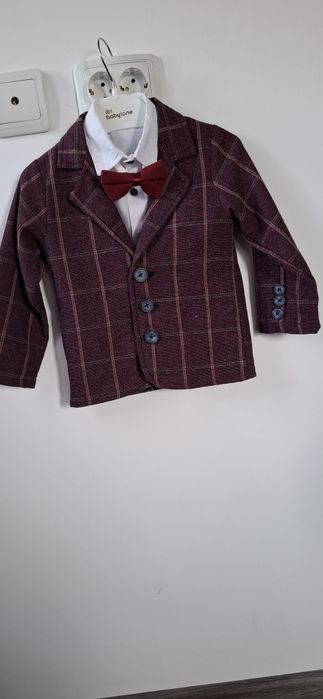 Costum elegant mărime 92(2 ani)