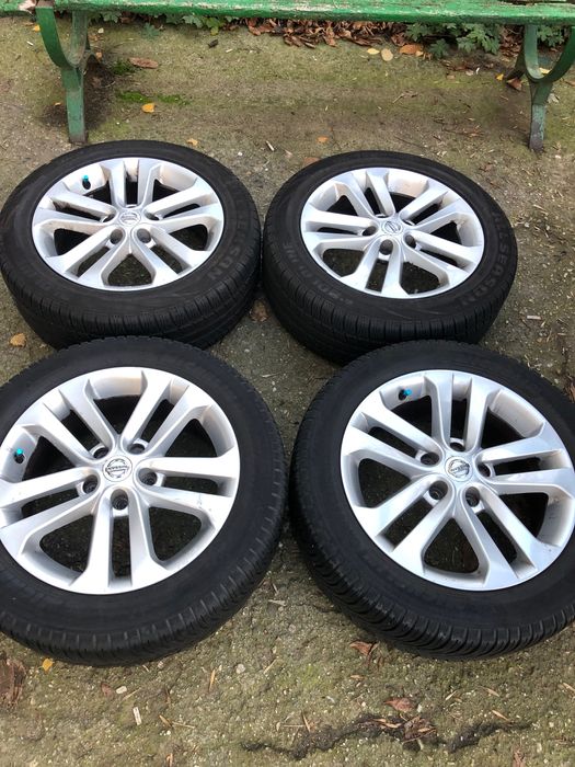 4бр. алуминиеви джанти с гуми от Nissan Juke 17 цола.