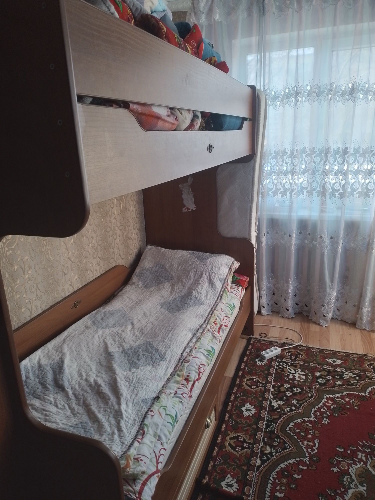 Продам кровать 2х ярусную