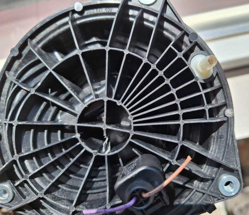 Vand Maner exterior haion cu sigla/ emblema VW Passat B8 3G5827469