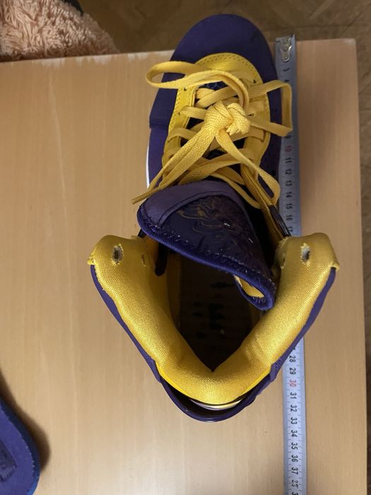 Nike LeBron 44 - 1/2