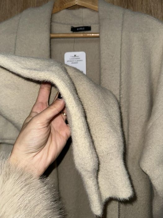 Дълга дебела жилетка