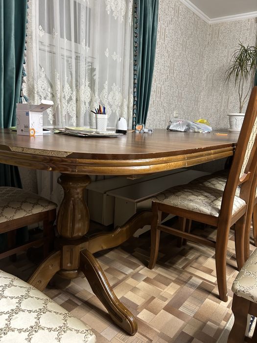 Продам стол в хорошем состоянии