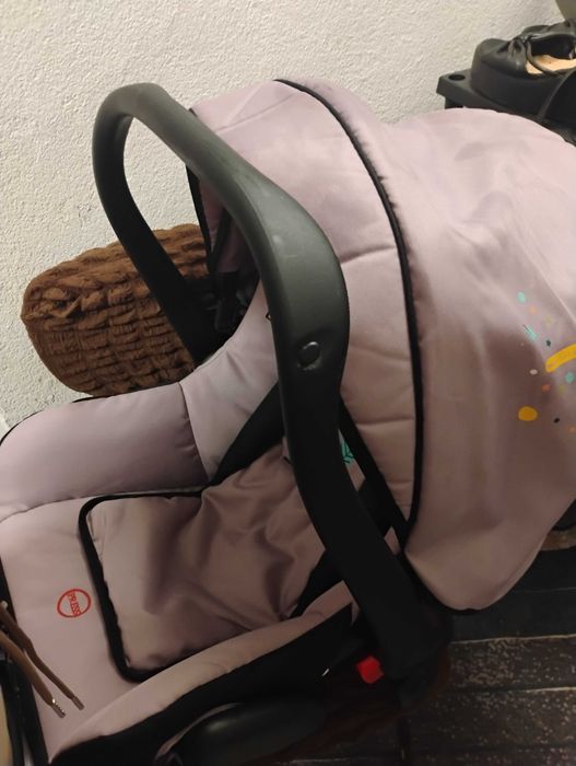 кошничка(столче)за бебе,за пътуване