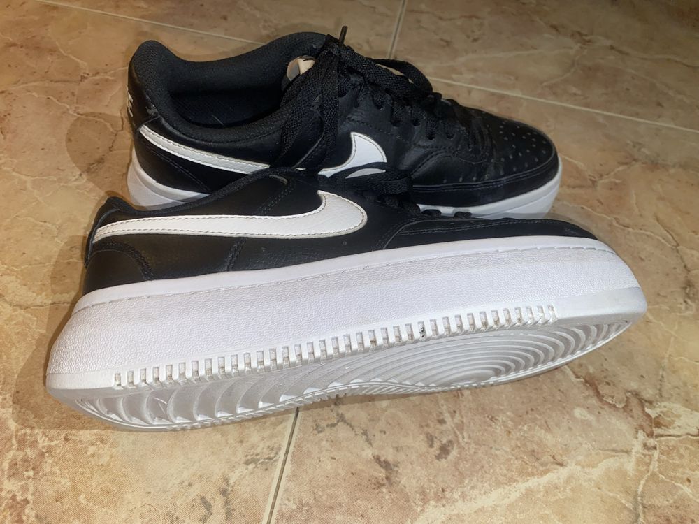 Спортни обувки Nike