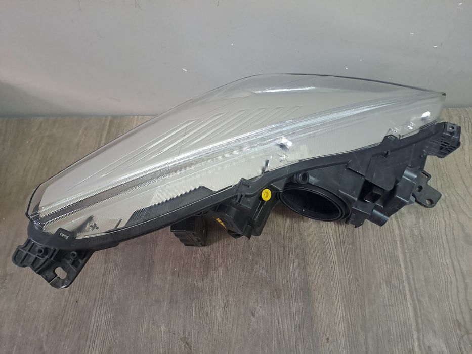 Ford Kuga фар xenon led