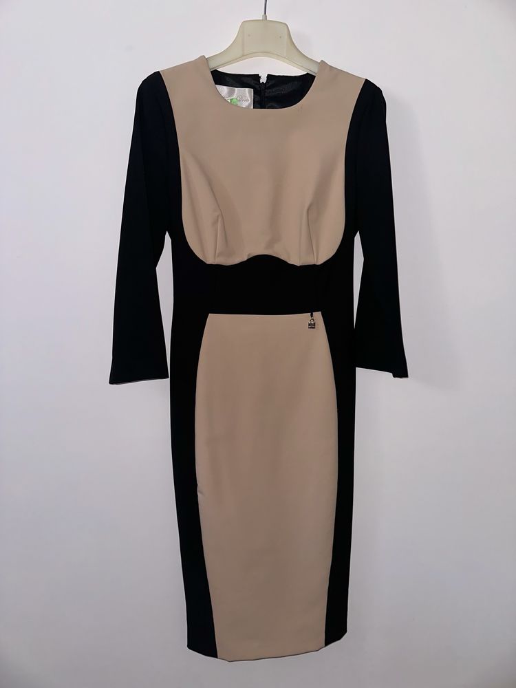 Elisabetta Franchi  Celyne b. de la 2700 lei la 1200 lei