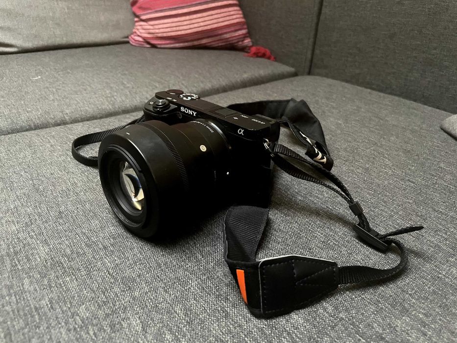 Sony A6300 + Sigma 30mm F1.4 DC DN | Kit complet, stare excelenta