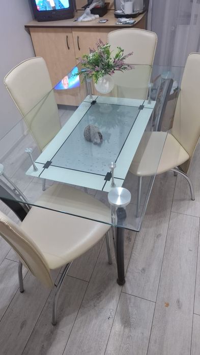 Masa Sticla Cu Patru Scaune