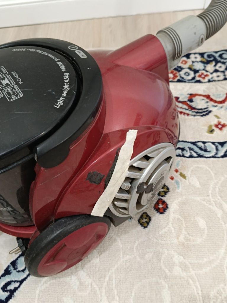 Продам пылесос от LG