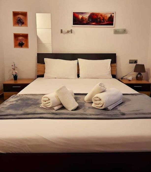 Дава се под наем Двустаен апартамент в София, Център - 55 кв.м за 407.49 € - Снимка #1