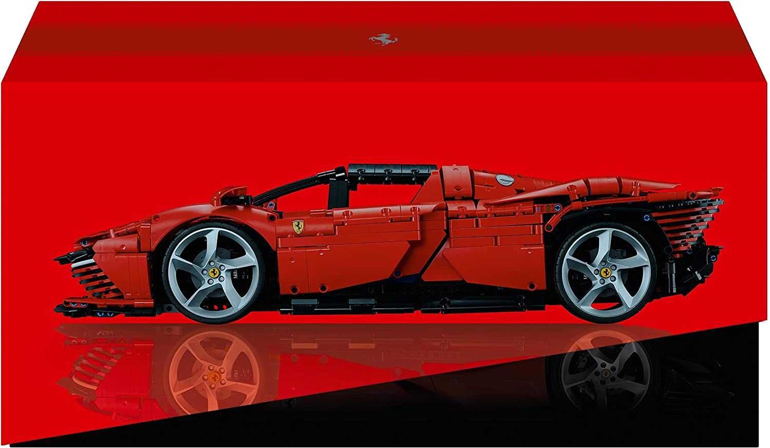 Конструктор LEGO 42143 Technic Ferrari Daytona SP3! Новый в коробке!