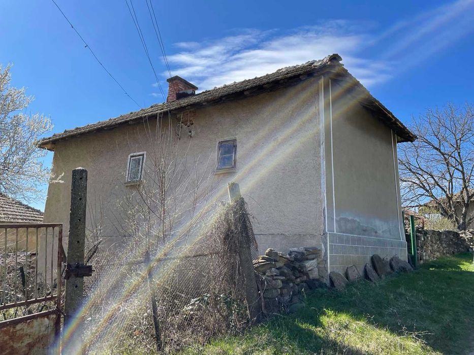 Продава се Къща в с. Лик, Област Враца - 50 кв.м за 235 €/кв.м - Снимка #3