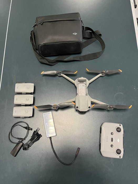Почти нов дрон DJI Air 2S - пълен комплект + кутия