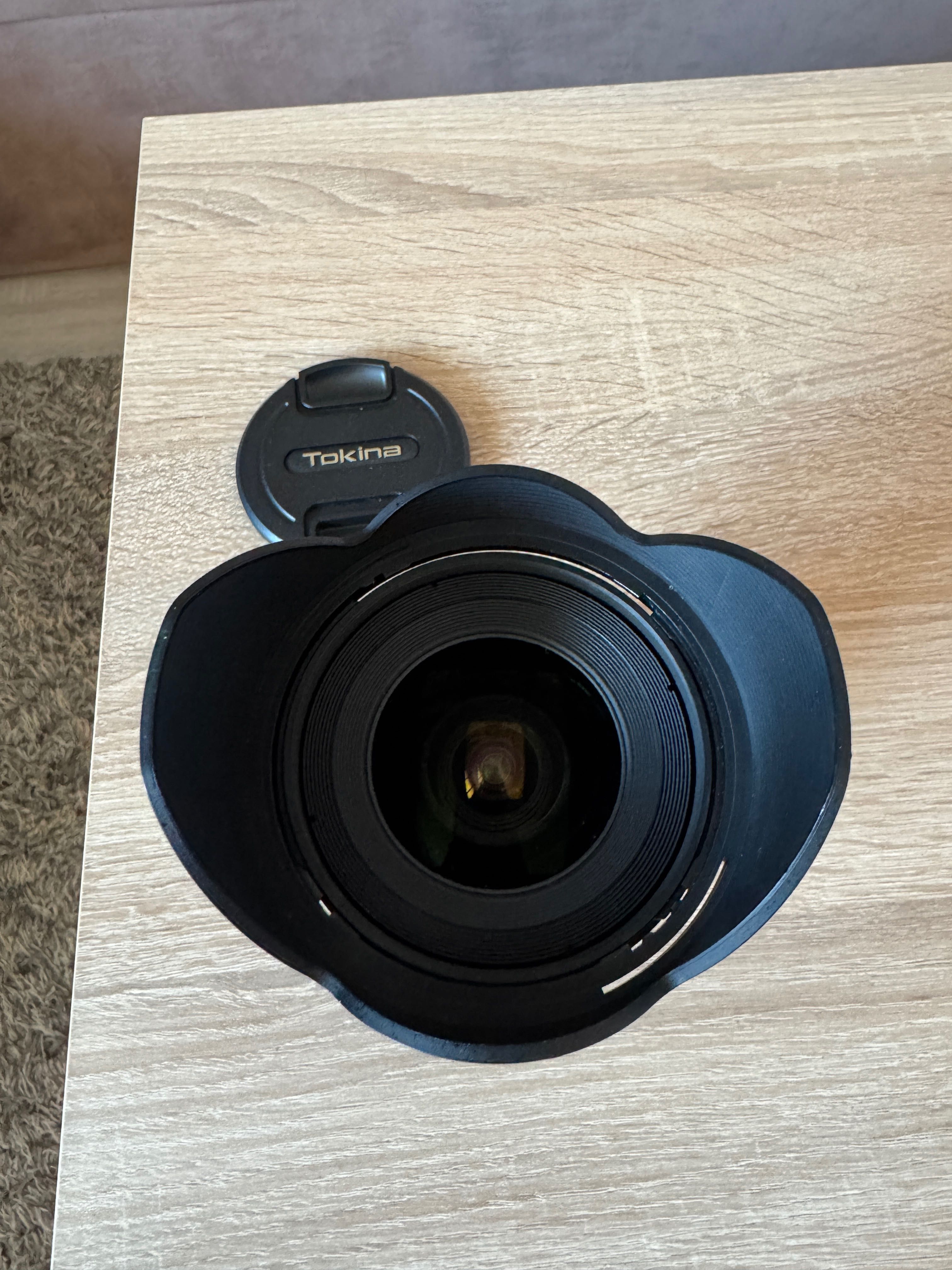 Samyang 85mm 1.4 / Tokina 11-16mm 2.8 / Nikon 35mm 1.8 DX