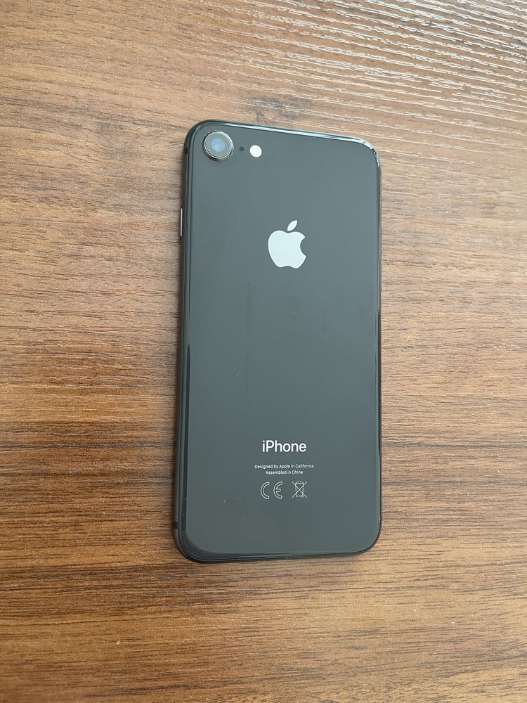 Продается iphone 8