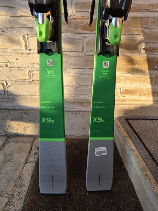 Ski Atomic Redster X9 S
Revo S + X 12 Gw
Green/silver