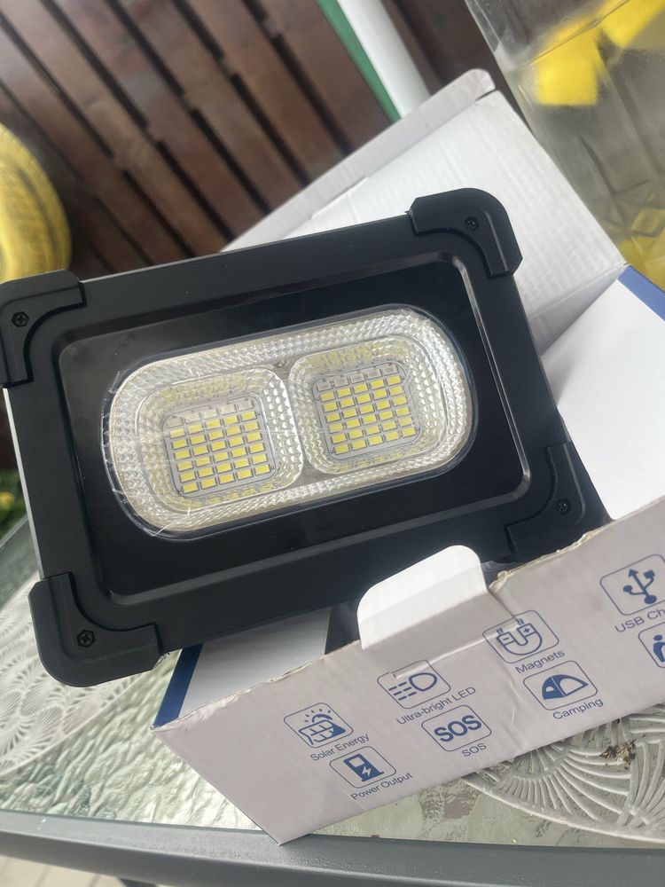 Solar Floodlight