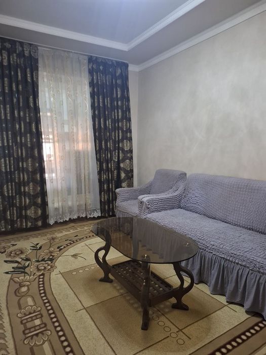 Срочна ховли сотилади