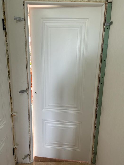 Продам дверь (новая)