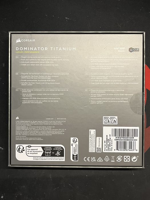 Memorie RAM 64gb 6000mhz DDR5 Corsair Dominator Titanium RGB White