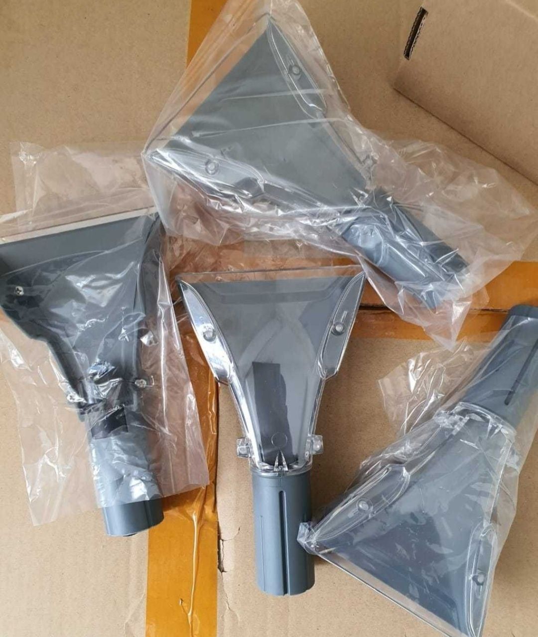 Продаются насадки на моющий пылесос Karcher Puzzi
подходить 10/1 и 8/1