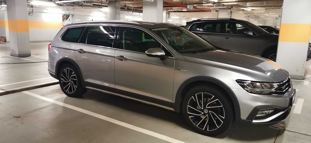 Джанти VW 18 цола - 8Jx18 112 ET40 в перфектно състояние.