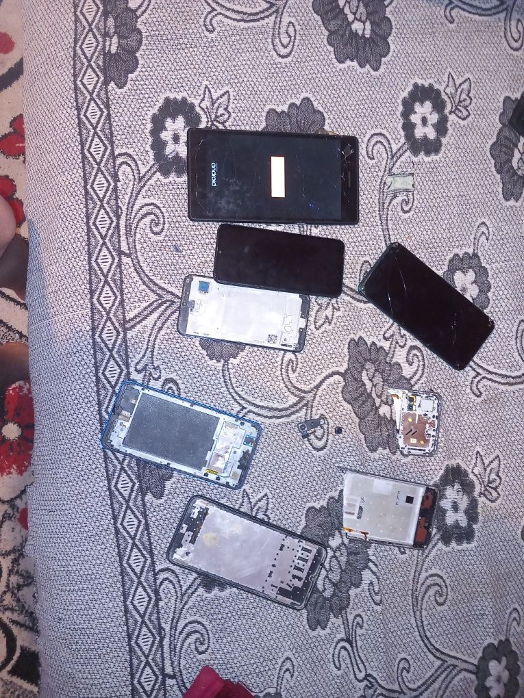 Telefoane tablete 3 camere de telefon de piese și pot fi folosite