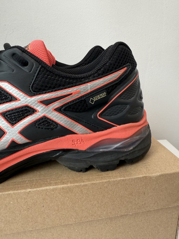 Asics Gel Pulse  Gore-Tex (42) Маратонки