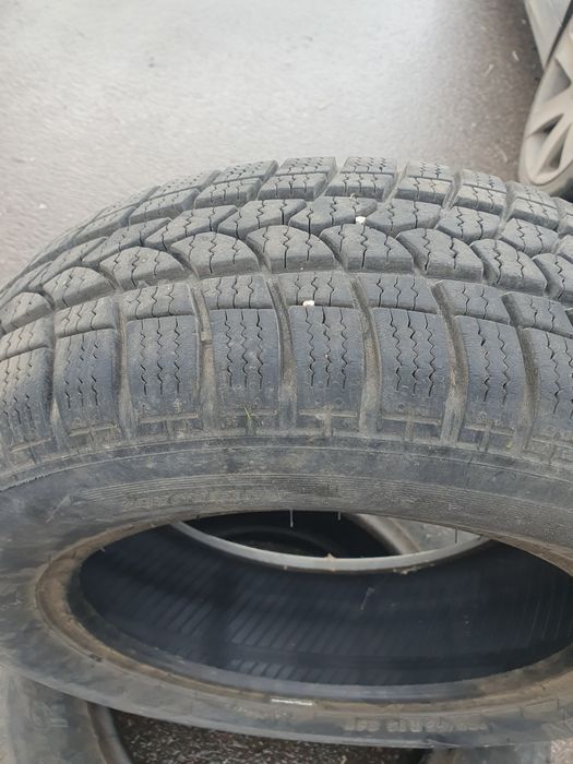 Зимни гуми 185/65/14 2бр