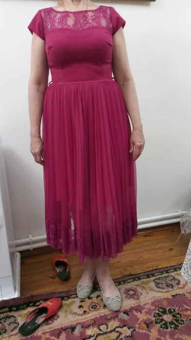 Вечернее платье цвета фуксии