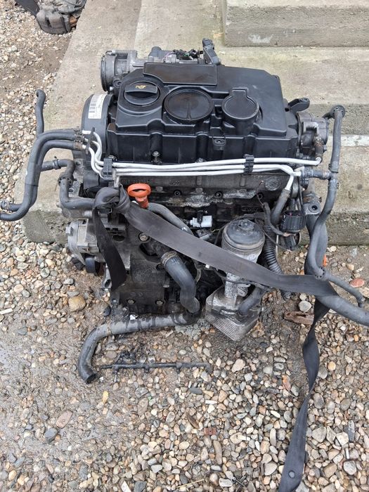 Vând motor passat b6 Cod motor bmp motor în stare forte bună