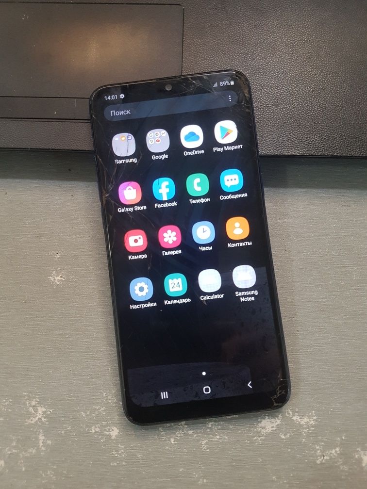 Galaxy A10s (32GB) Dual Aybi Oynasi Yorilgan Wifi Ishlamebdi Sotiladi.