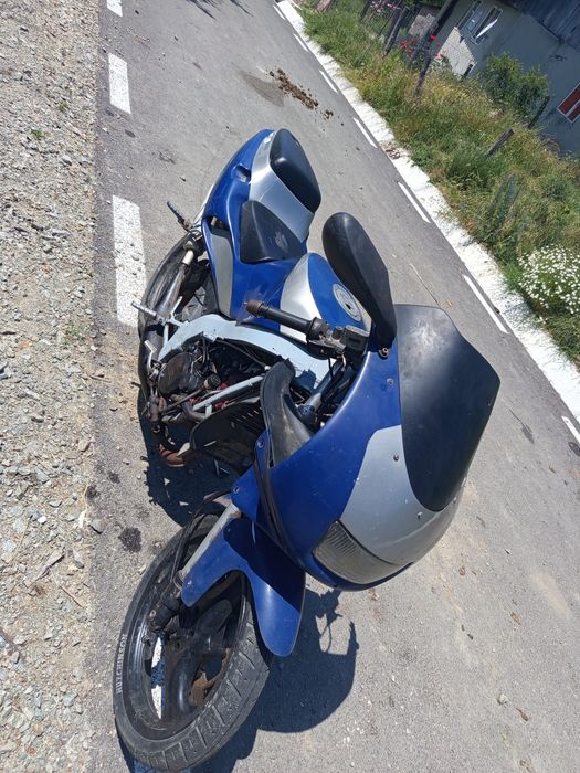 Vând urgent motocicleta Aprilia rs 90cc