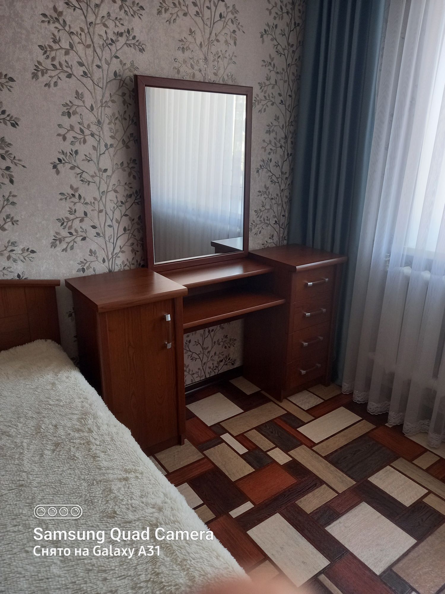 Спальный гарнитур (без матраса)