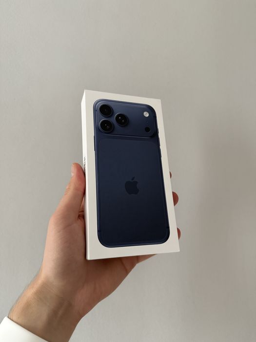 iPhone 17 Pro Max 256gb Blue Nou/Sigilat/Garantie/Sim fizic