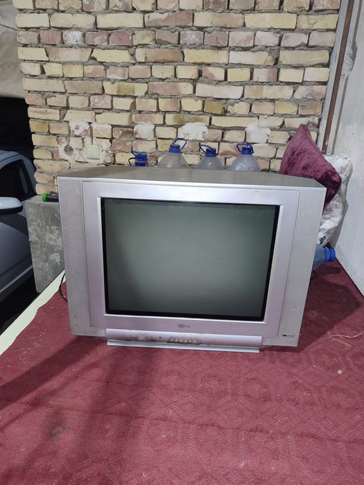 Televizor LG sotiladi