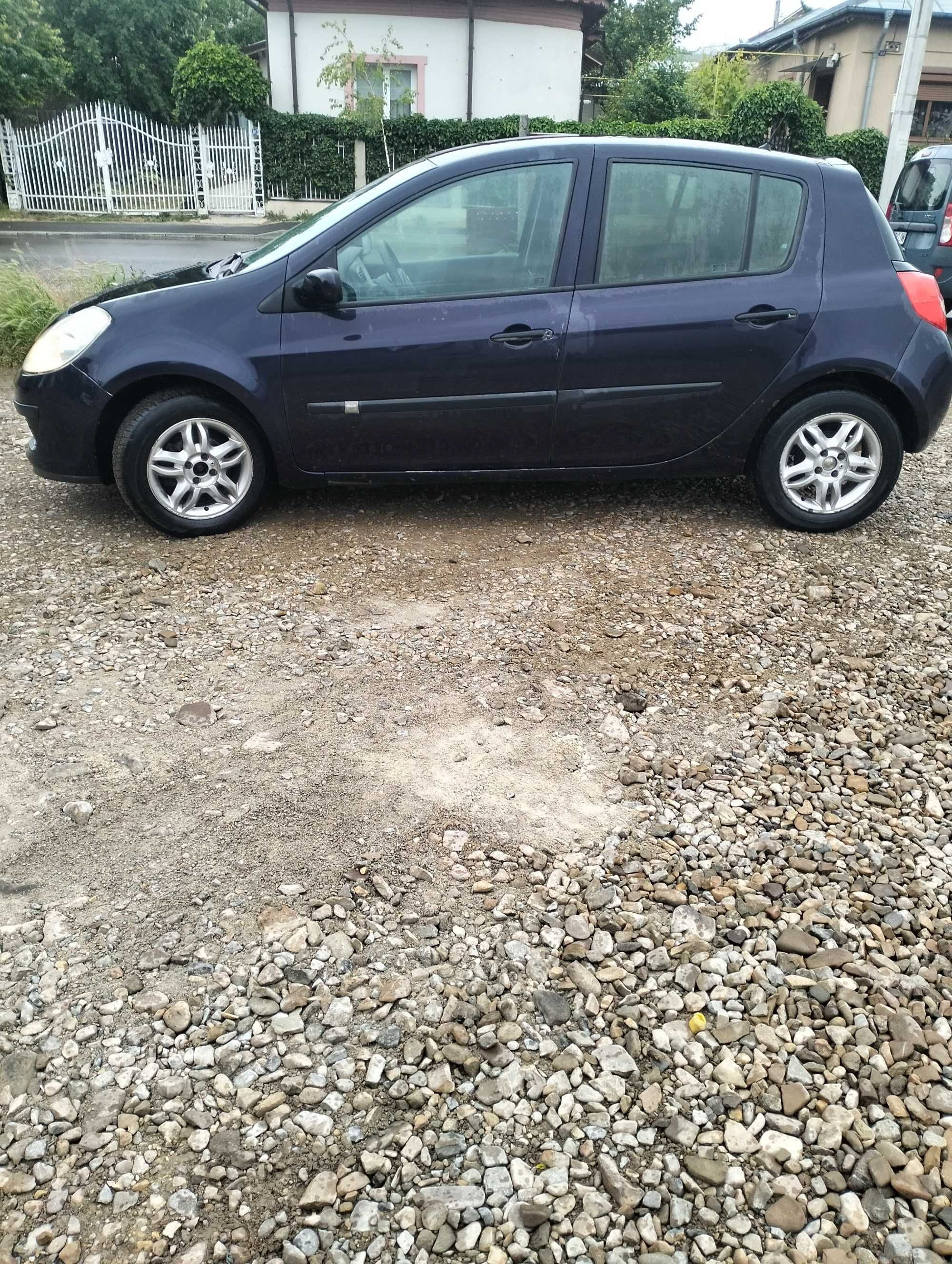 Clio 3   1.4 gpl  200u