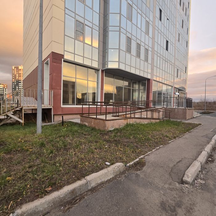 Продам коммерческое помещение по проспекту К.Сптпаева, 55/1