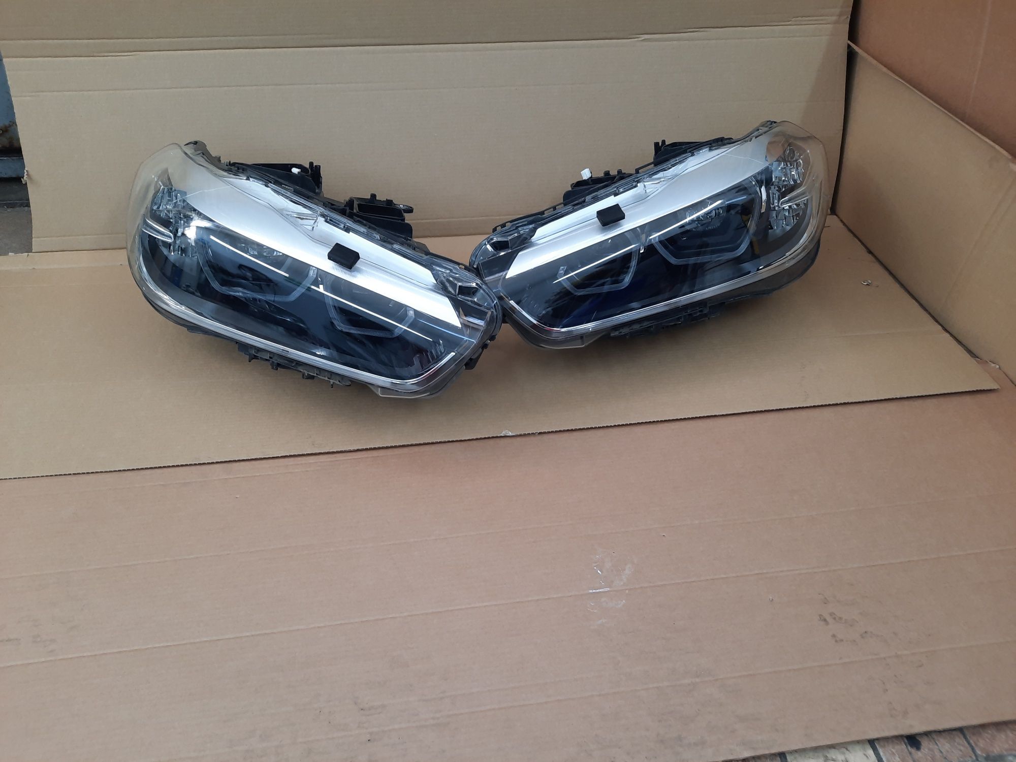 Far bmw X2 F39 faruri full led adaptiv stanga / dreapta