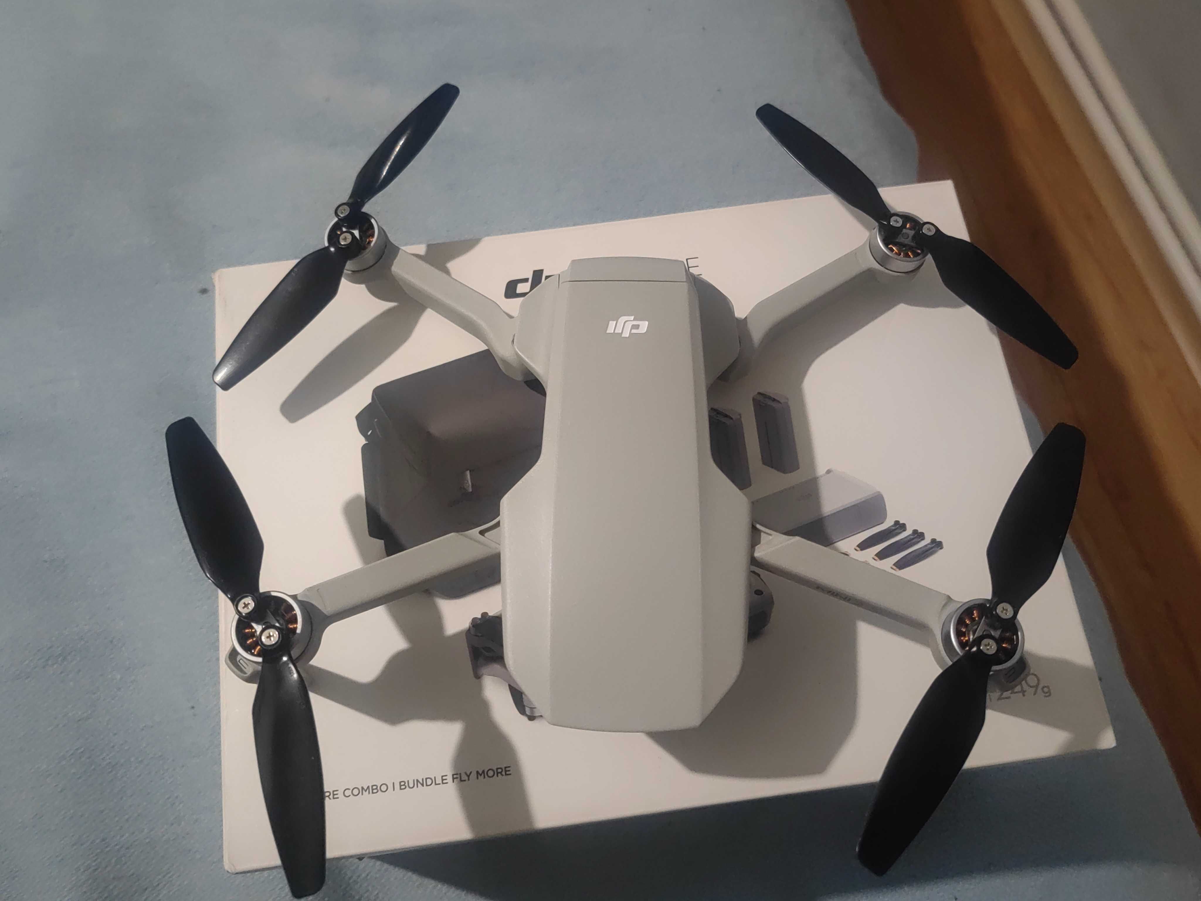 Drone DJI MINI 2 SE Fly more Combo