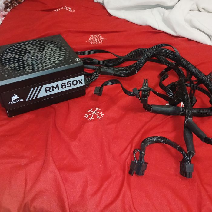 Sursa CORSAIR RM 850X .