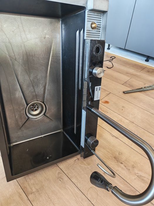 Продаю! Состояние отличное почти новая.