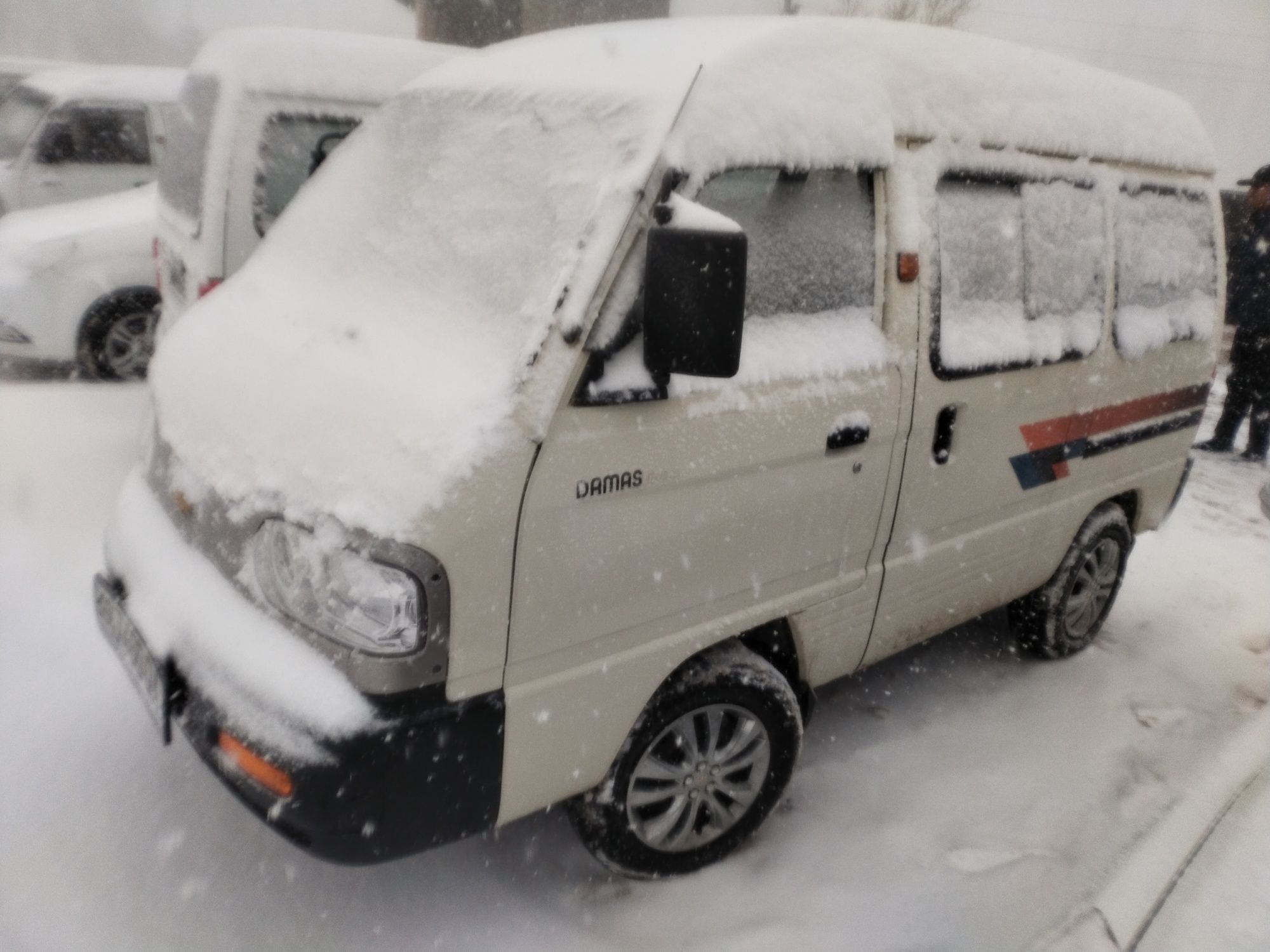 Taxi Togʻga dam olishga Chorvoq,Chimyon, Sijjaklarga Damasda 6-7 kishi