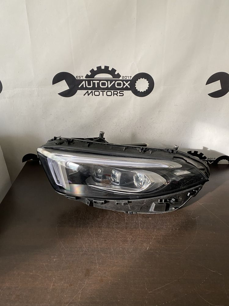 Far stanga  led multibeam Mercedes Benz A Class W177 an 2018-2020