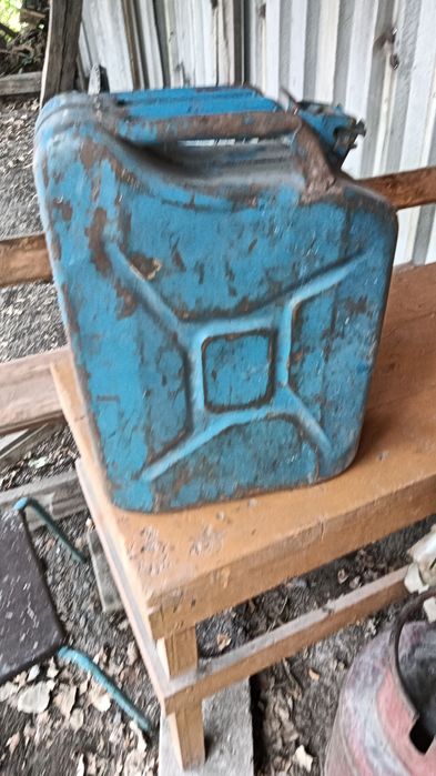 Продам советскую канистру. Отличное качество!