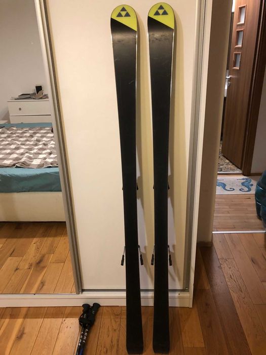 Ski-uri + legaturi FISCHER RC4, 175 cm, stare foarte buna