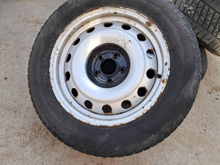 Гуми с джанти ЗИМНИ Fiat Scudo 2010г 215/60/16С