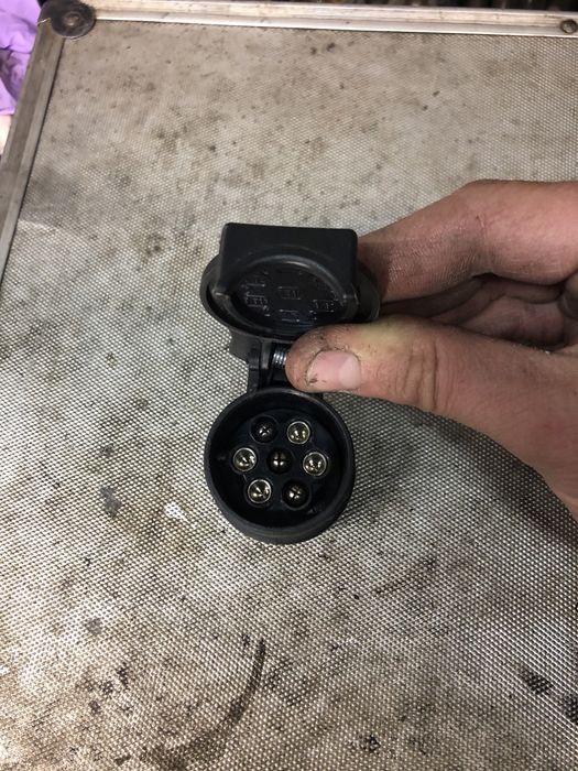 mufa adaptor priza remorca 13pini la 7 pini