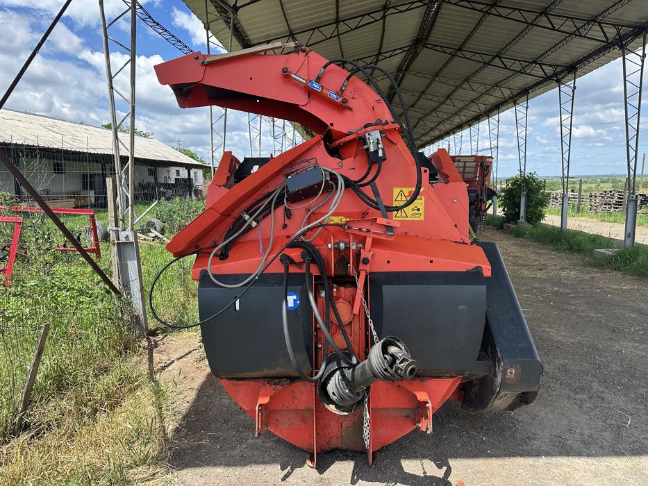 Tocător Paie Kuhn Primor 2060 M